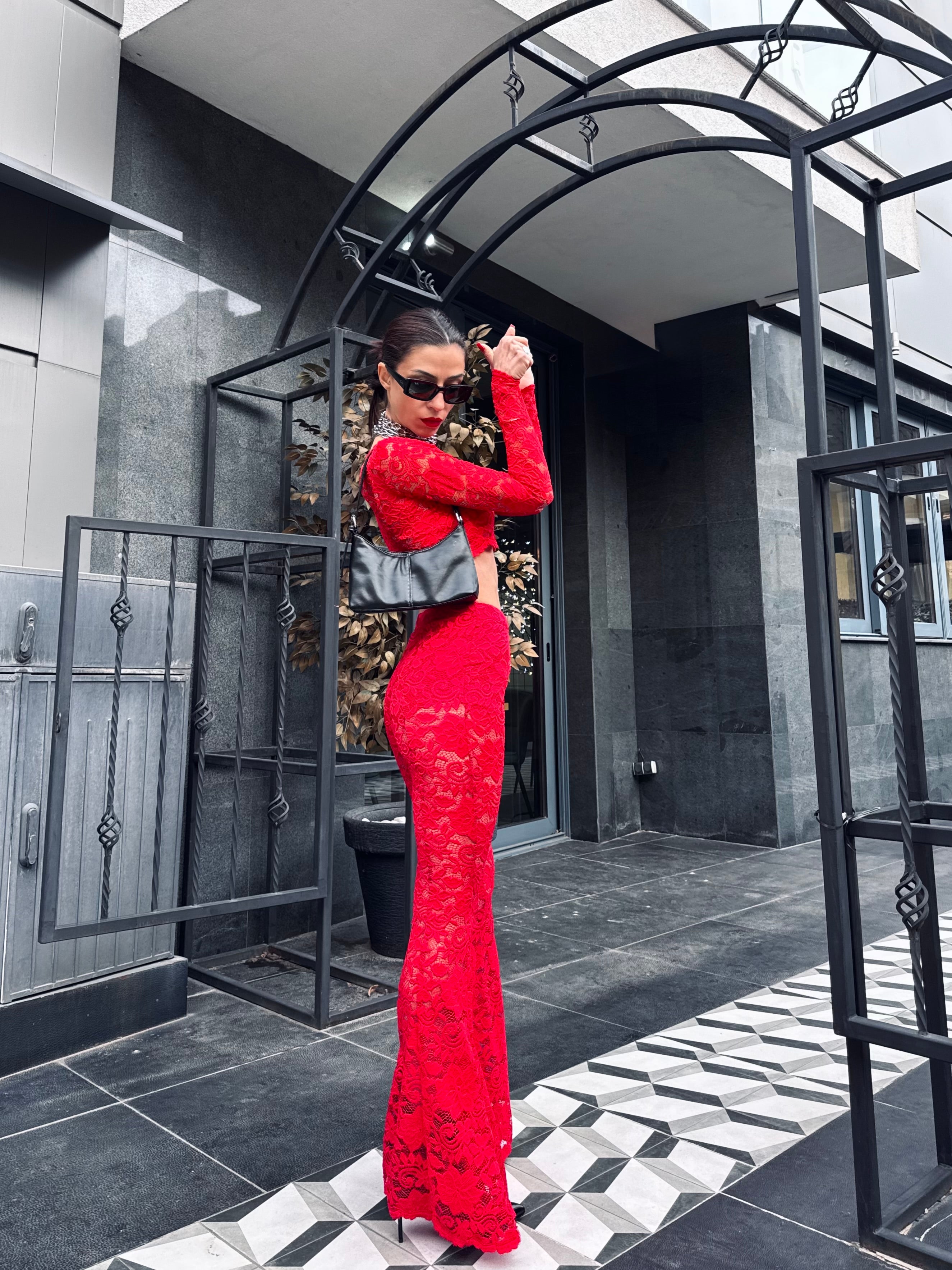 Дантелен сет Scarlet