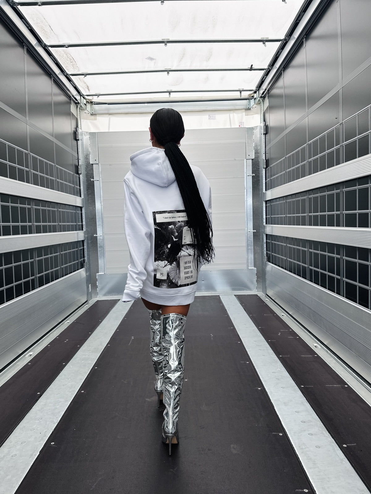 Суитшърт FASHION