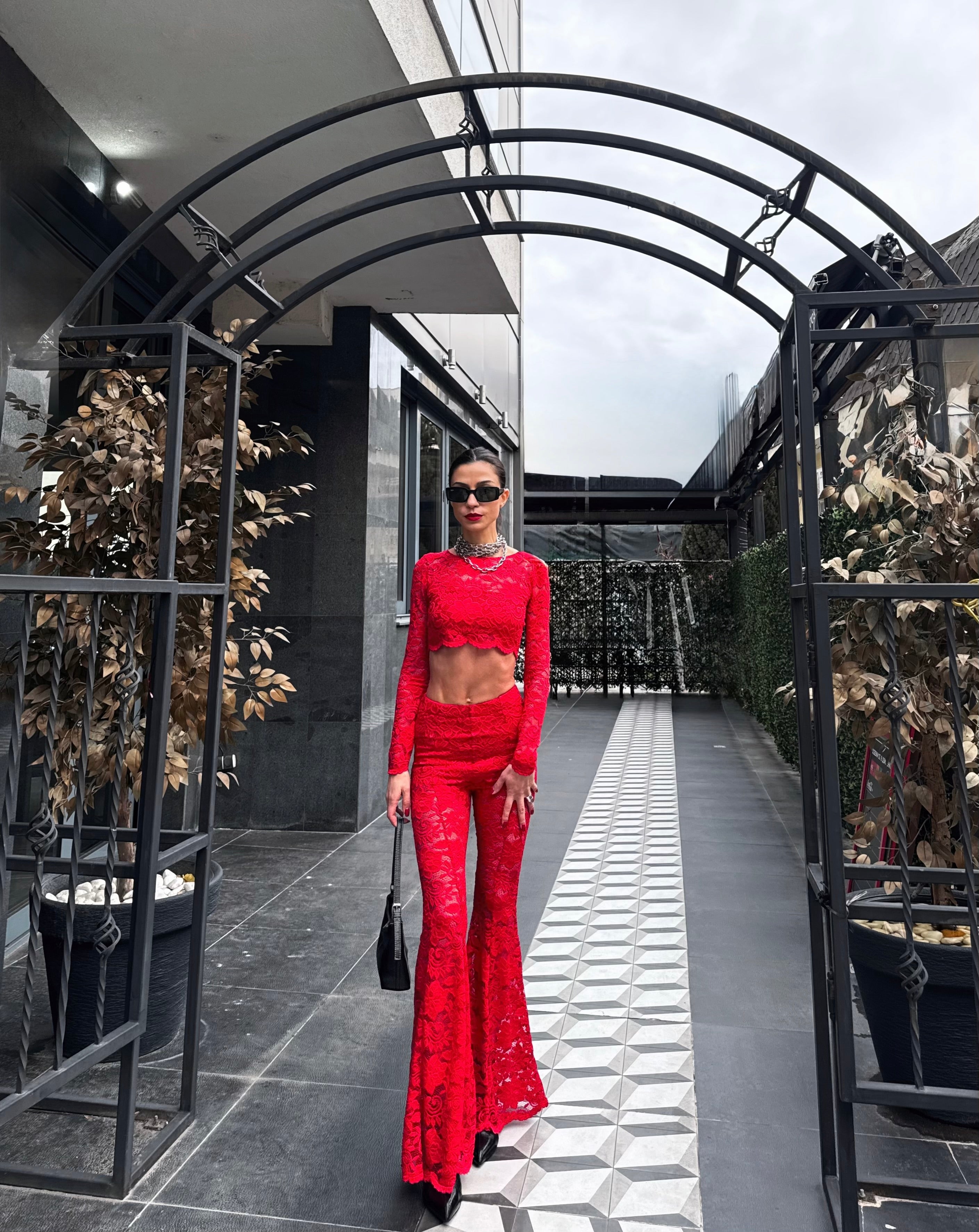 Дантелен сет Scarlet