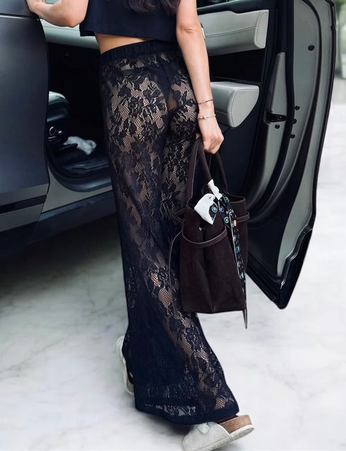 Дантелен панталон NAC