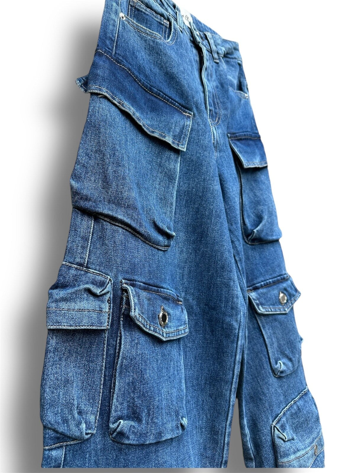 Дънки с джобове